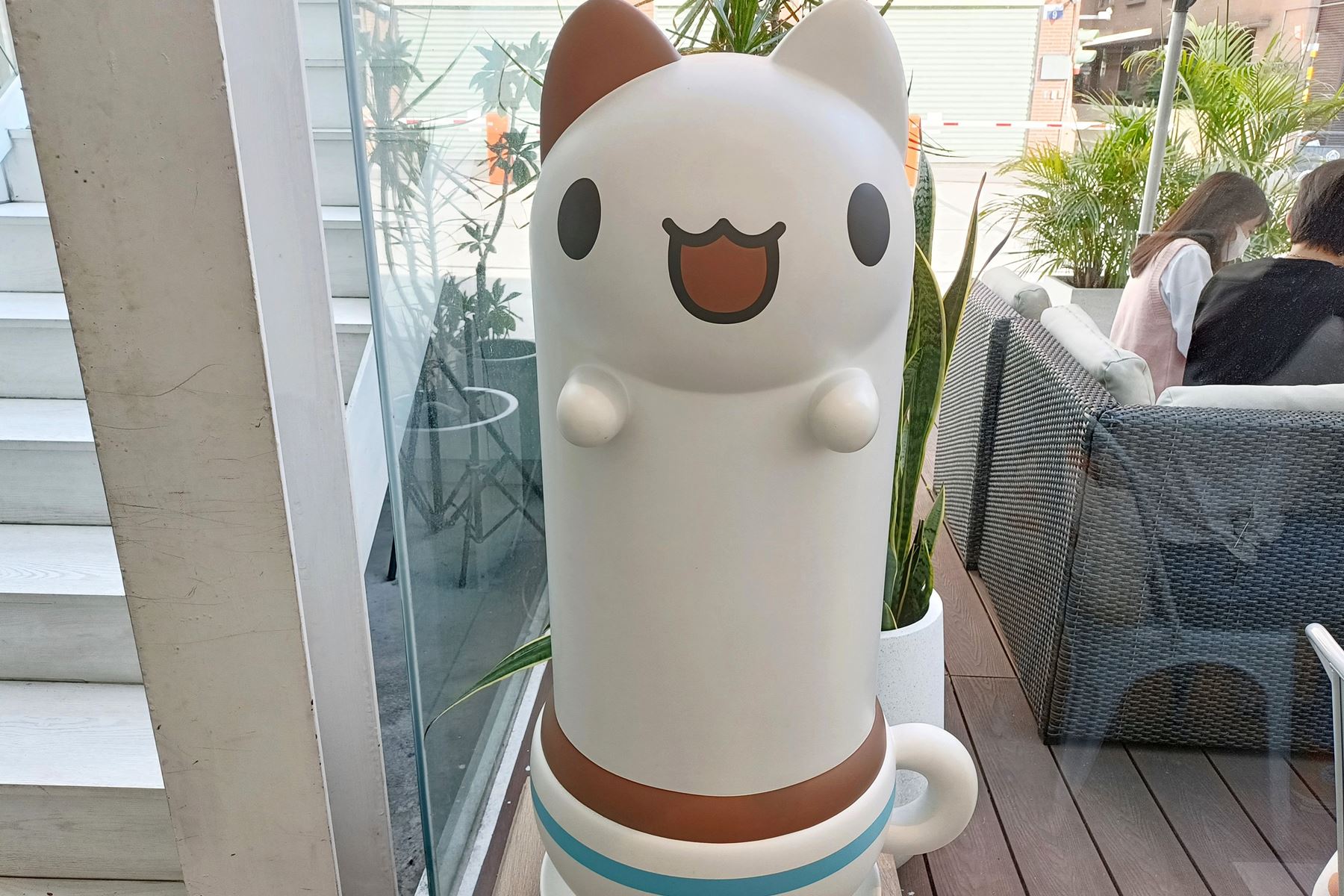 07 奶泡貓咖啡