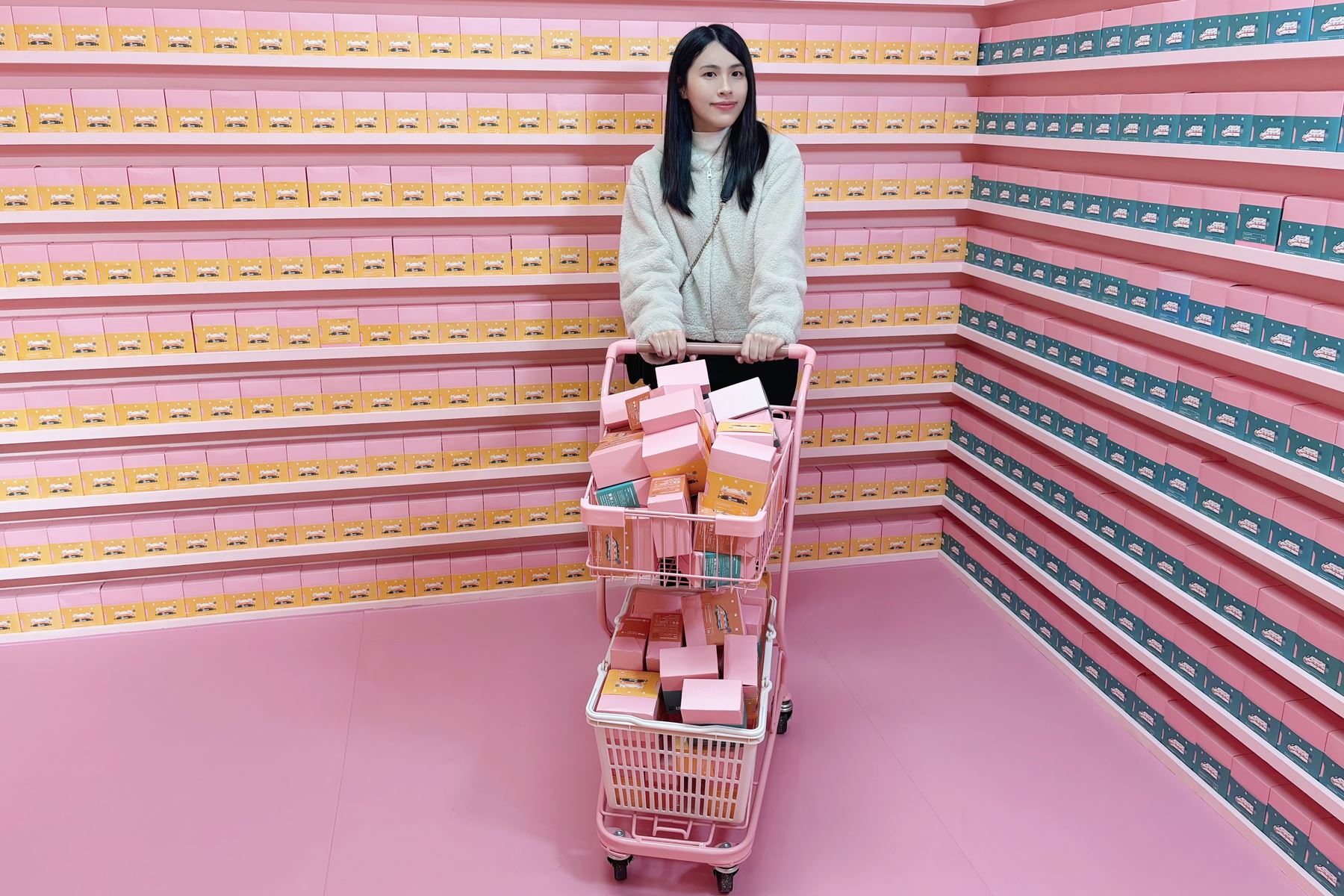 19 白日夢自拍館
