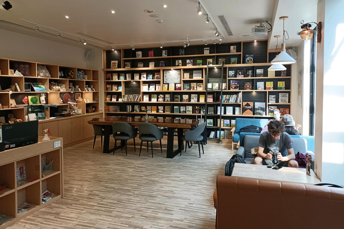 宜蘭住宿|行口文旅:火車站前的文青旅宿,咖啡書香相伴 - 第8張圖 宜蘭住宿|行口文旅:火車站前的文青旅宿,咖啡書香相伴