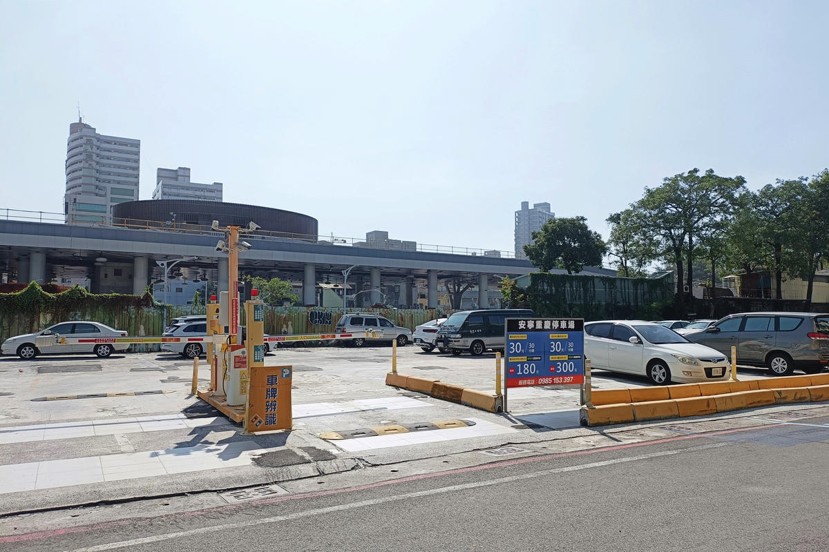 高雄住宿｜西悠巢旅高雄車站館：全新智能自助旅宿