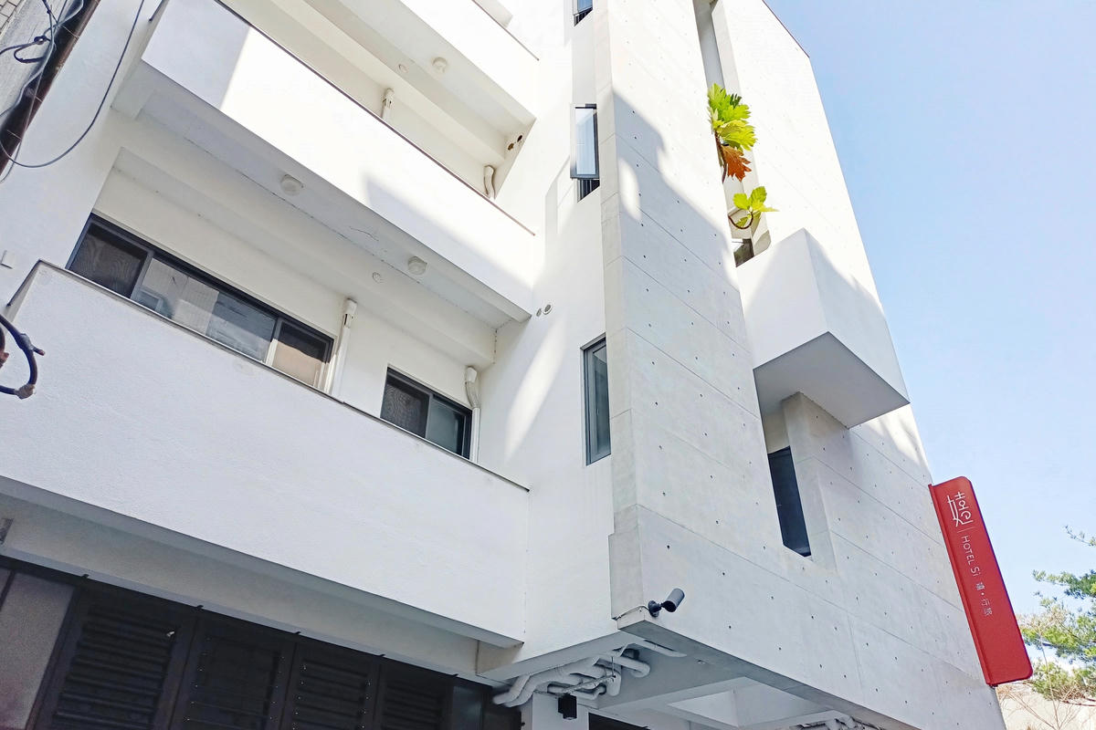 台中住宿｜嬉行旅 Hotel Si：女性友善×文青風設計旅店