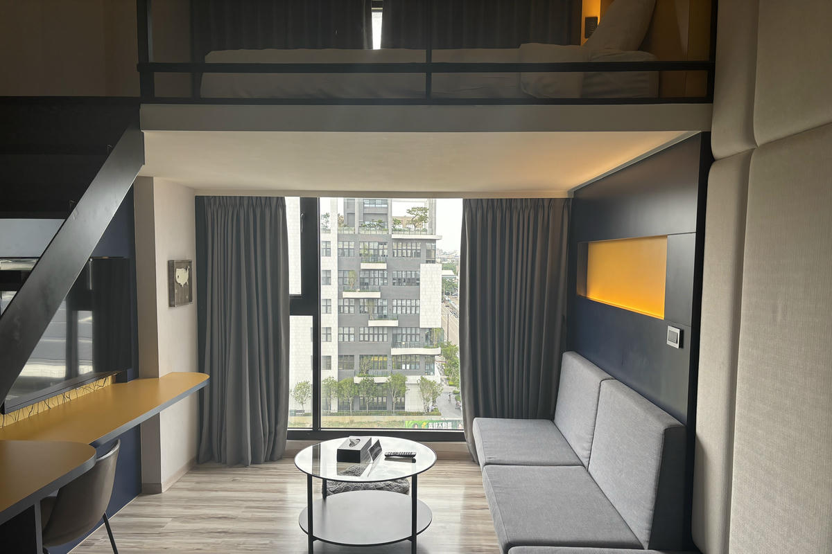 台中住宿｜探索私旅 Explore Hotel：住進航空主題設計旅店！