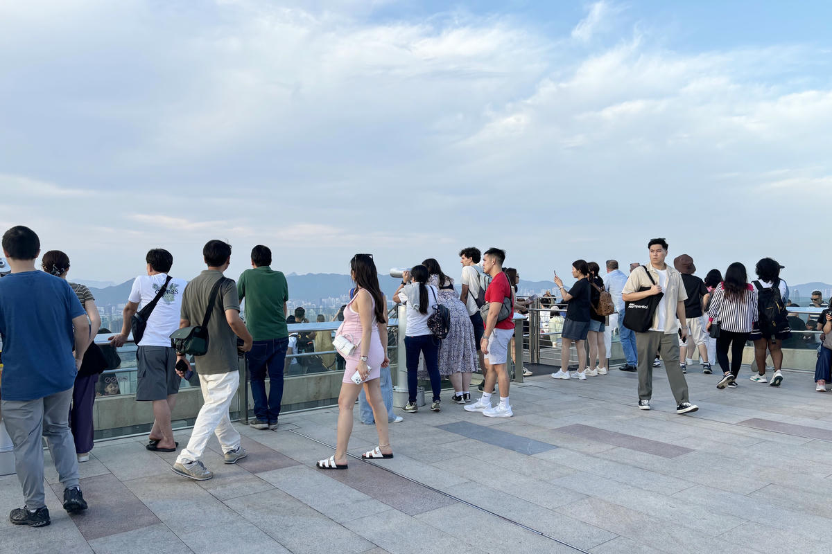 香港景點|凌霄閣摩天台428:登上最高觀景台,俯瞰360度美景 - 第6張圖 香港景點|凌霄閣摩天台428:登上最高觀景台,俯瞰360度美景